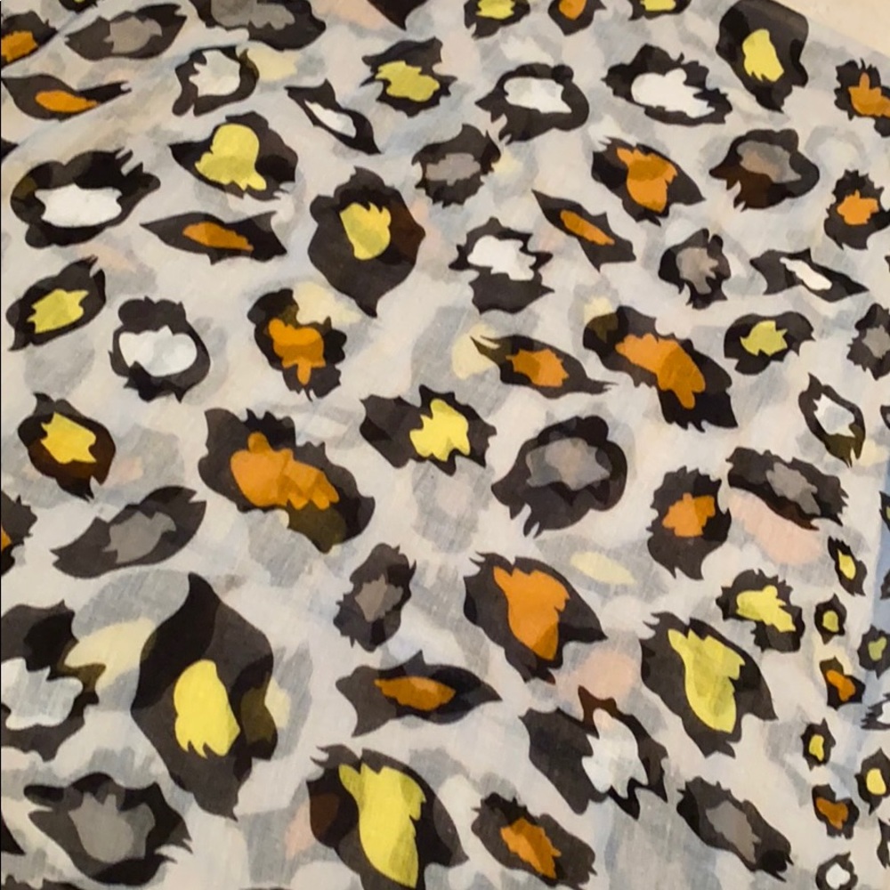 🥭 (4 for $15) Spotted Colorful Infinity Scarf - Picture 4 of 4